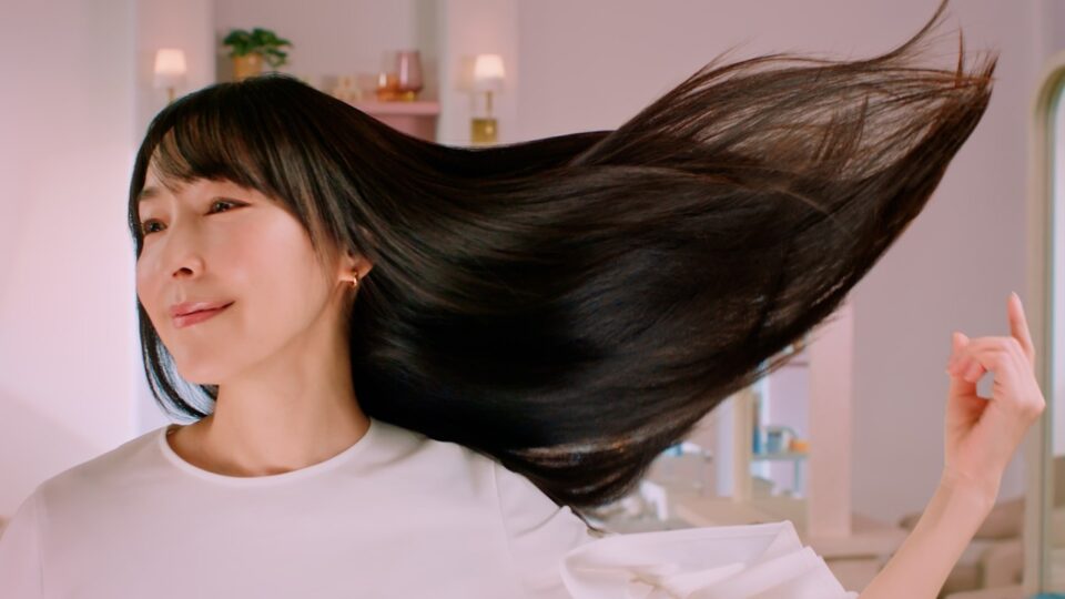 ホットペッパービューティ「お得カーニバル」篇 麻生久美子 15秒～